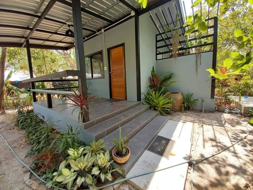 Farm Madame Fleur Apartment Cha-Am Exterior foto